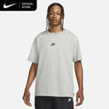 Nike Sportswear Premium Essentials Kaos Pria-Gold Mountain